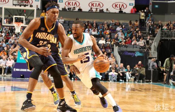 令人悲伤的 令人悲伤的